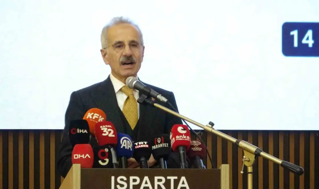 Ulaştırma ve Altyapı Bakanı Abdulkadir Uraloğlu, “Son dönemde bölgemizde patlak