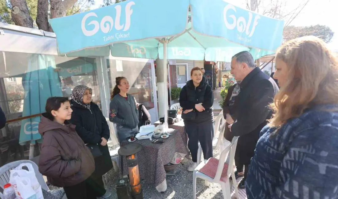 Yunusemre Belediye Başkanı Semih Balaban, Mesir Mahallesi’nde esnaf ve vatandaşlarla