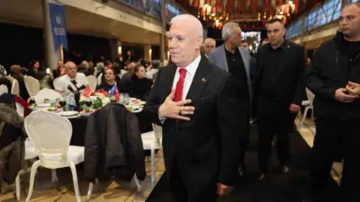 Bursa Büyükşehir Belediyesi tarafından düzenlenen iftar programında şehit aileleri ve