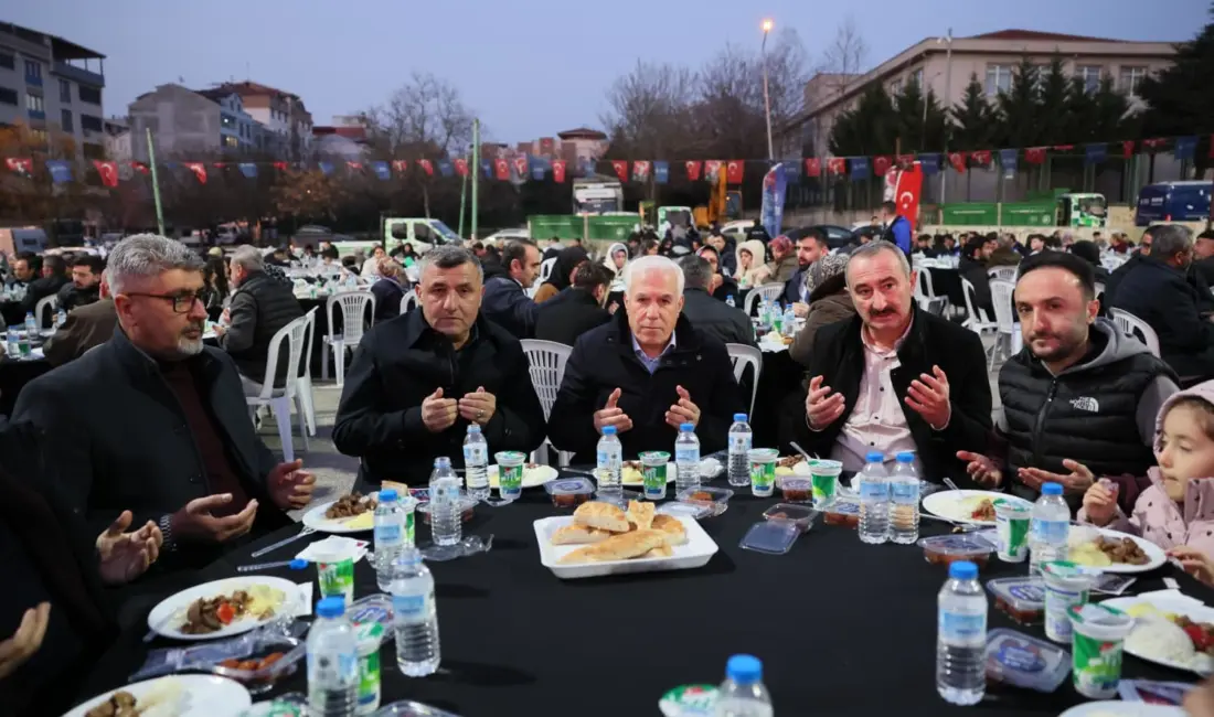 Bursa genelinde düzenlediği etkinliklerle Ramazan ayının paylaşma ve dayanışma ruhunu
