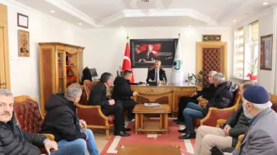 Erzurum’un Oltu ilçesinde Belediye Başkanı Adem Çelebi, Ramazan Bayramı öncesinde