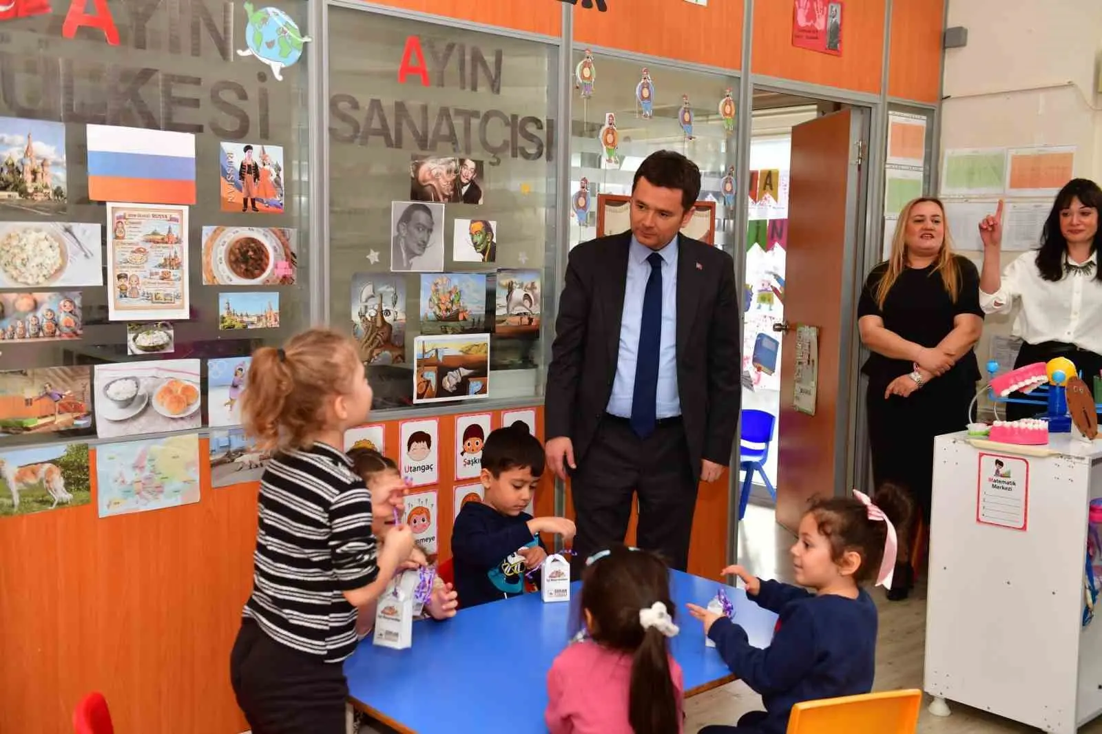 Osmangazi Belediye Başkanı Erkan Aydın, Minik Kalpler Kreş ve Gündüz