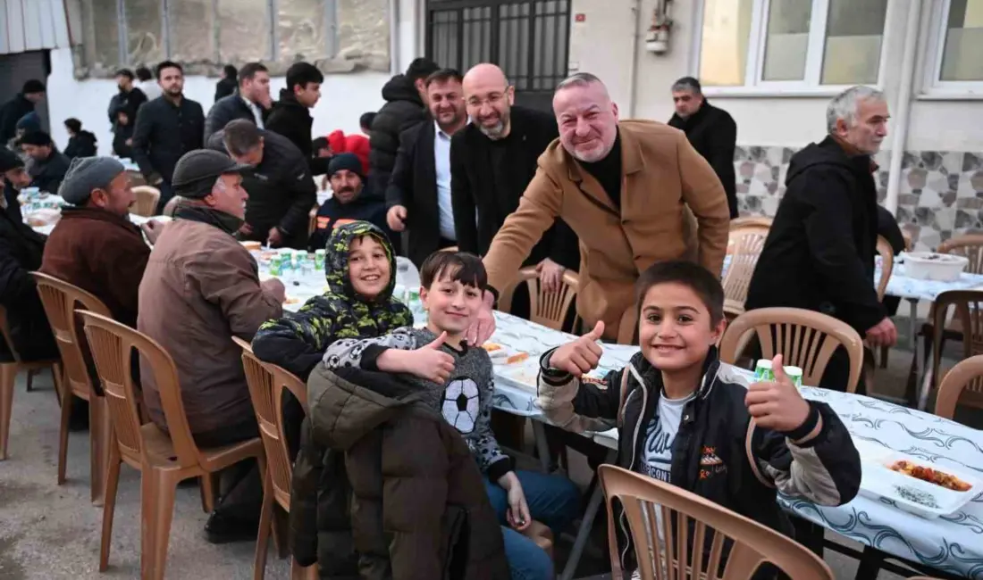 Karacabey Belediye Başkanı Fatih Karabatı, Ramazan ayının manevi atmosferini vatandaşlarla