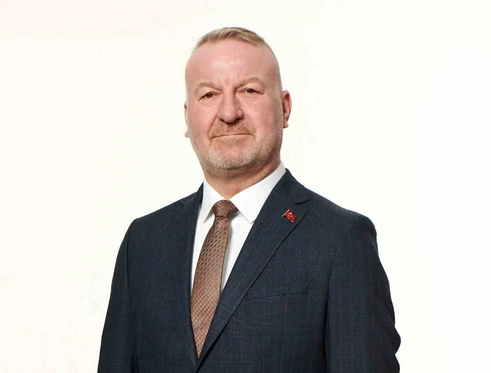 Bursa’nın Karacabey Belediye Başkanı Fatih Karabatı, Ramazan Bayramı dolayısıyla yayımladığı