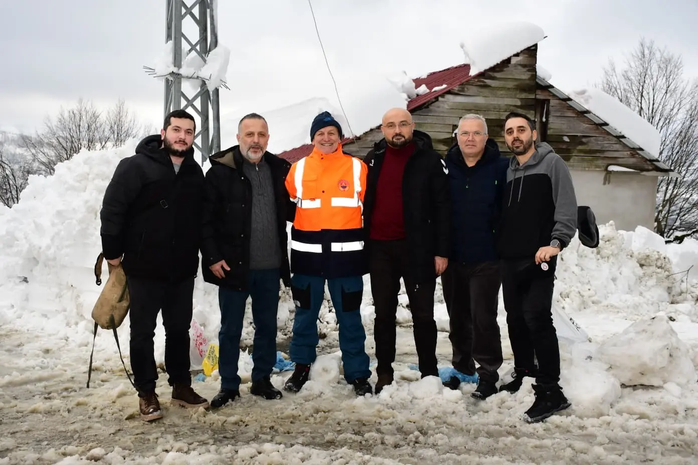 Samsun’un Terme ilçesinde kar kalınlığı 1 metreyi aşan kırsal mahallelerde