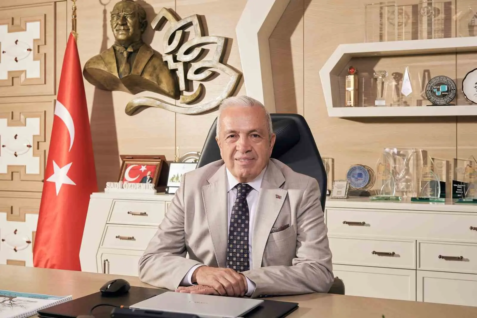 Bursa’da Yüksek Hızlı Tren (YHT) gar binasına erişim yolları için