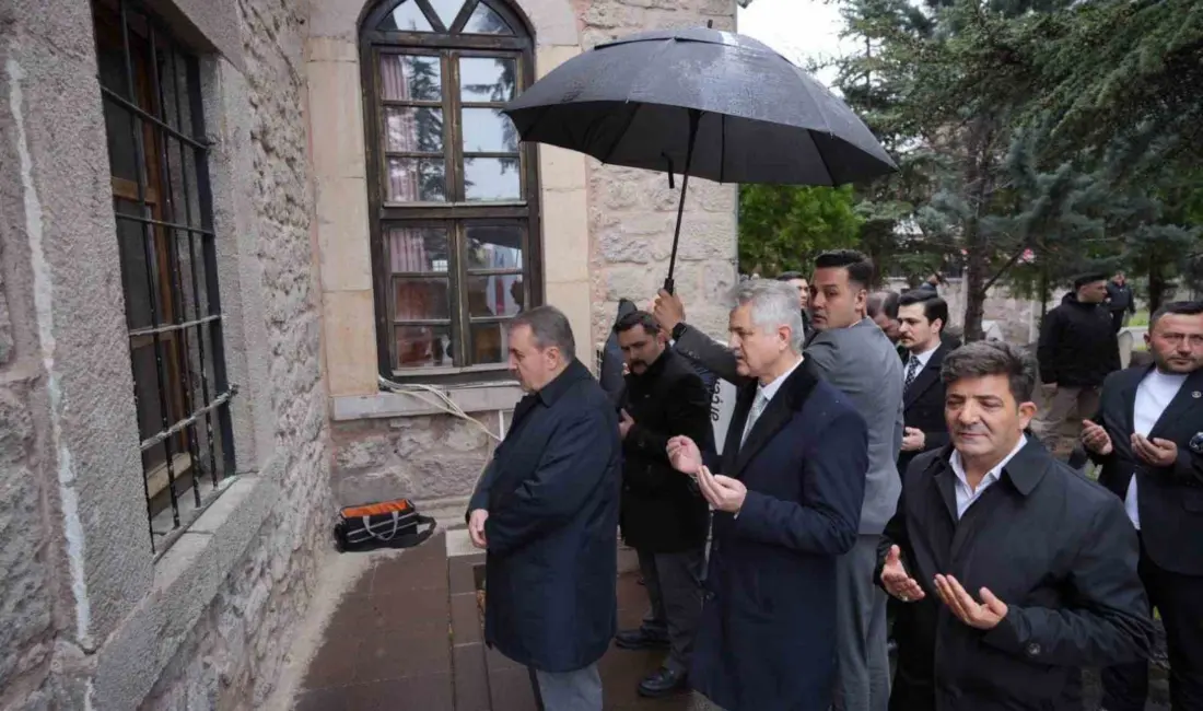 Büyük Birlik Partisi (BBP) Genel Başkanı Mustafa Destici, partinin kurucu