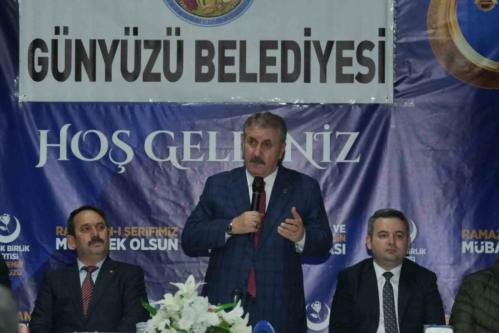 Büyük Birlik Partisi (BBP) Genel Başkanı Mustafa Destici, Türk milletinin