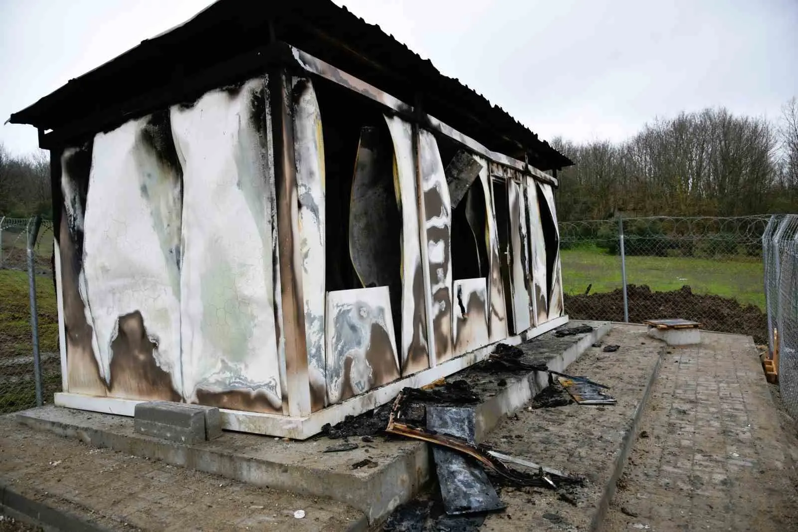 Mustafakemalpaşa Belediyesi tarafından yapımı tamamlanan Hayvan Rehabilitasyon Merkezi, yeterli güvenlik