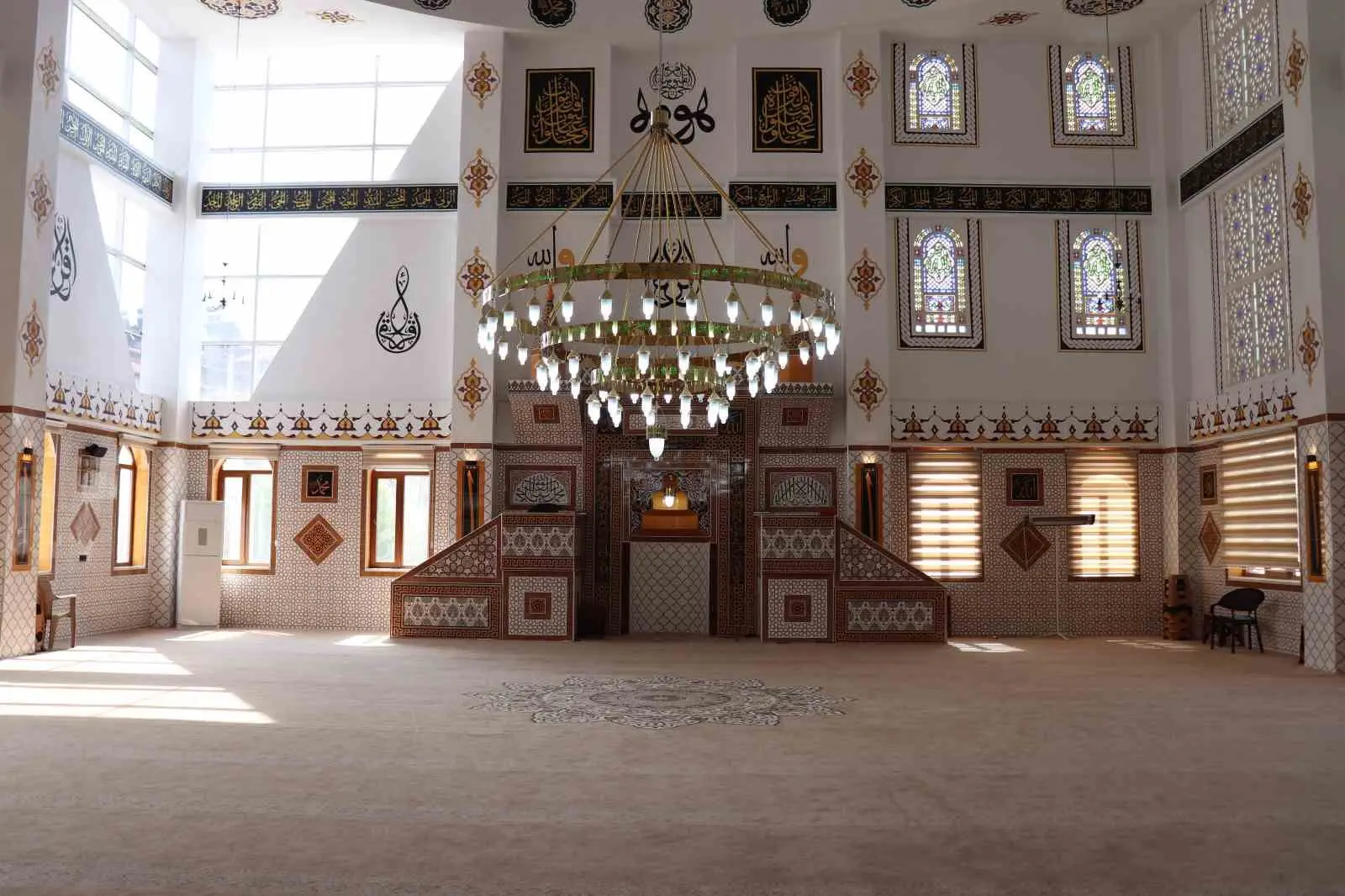 Denizli’nin Beyağaç ilçesinde yapımı 2023 yılında başlayan Merkez Çarşı Camii,