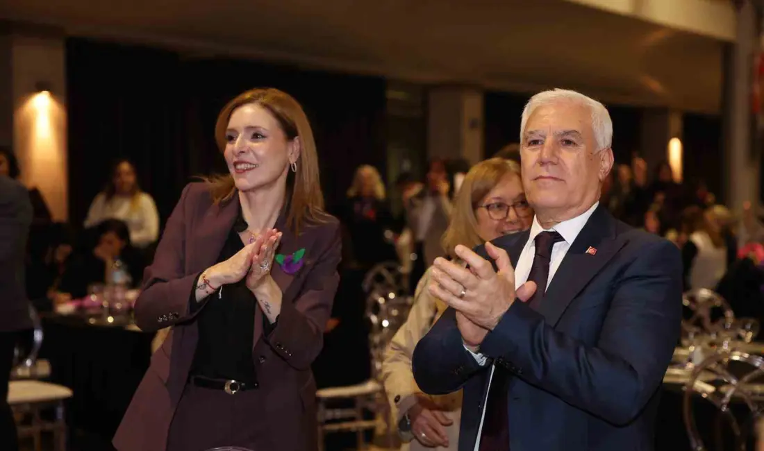 Bursa Büyükşehir Belediye Başkanı Mustafa Bozbey, eşi Seden Bozbey ile