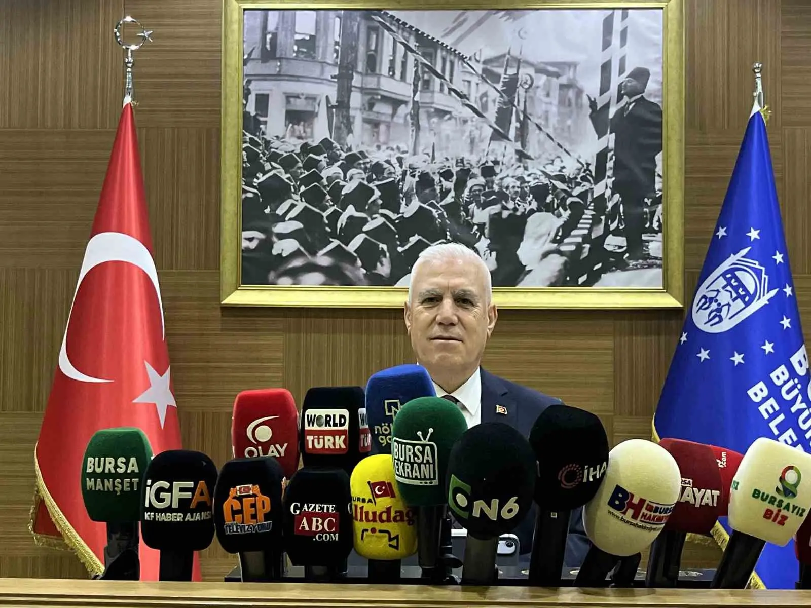 Bursa Büyükşehir Belediyesi Mart Ayı Meclis Toplantısı’nın ikinci birleşiminde 22