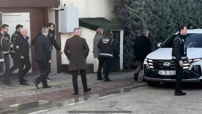 Bursa Büyükşhir Belediye Başkanı Mustafa Bozbey, eşi ve kızı gözaltına