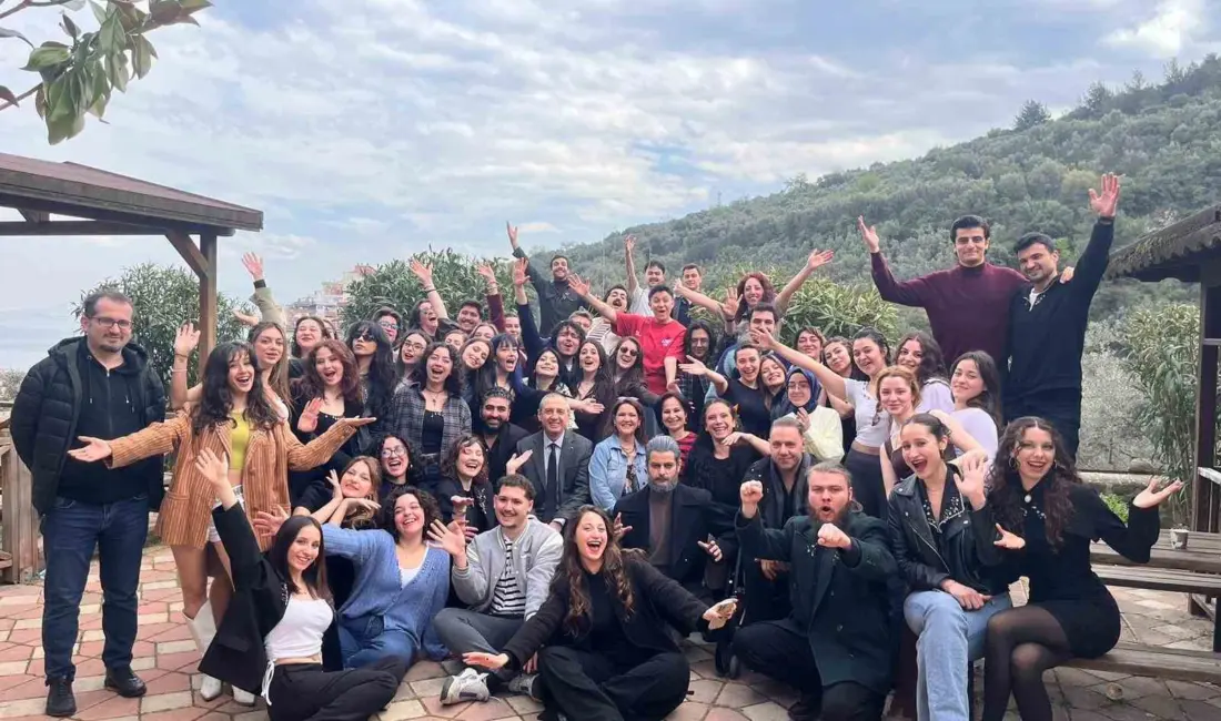 Bursa Uludağ Üniversitesi (BUÜ) Güzel Sanatlar Fakültesi 27 Mart Dünya