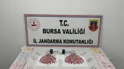 Bursa’nın Yıldırım ilçesinde düzenlenen operasyonda bin 39 adet sentetik ecza