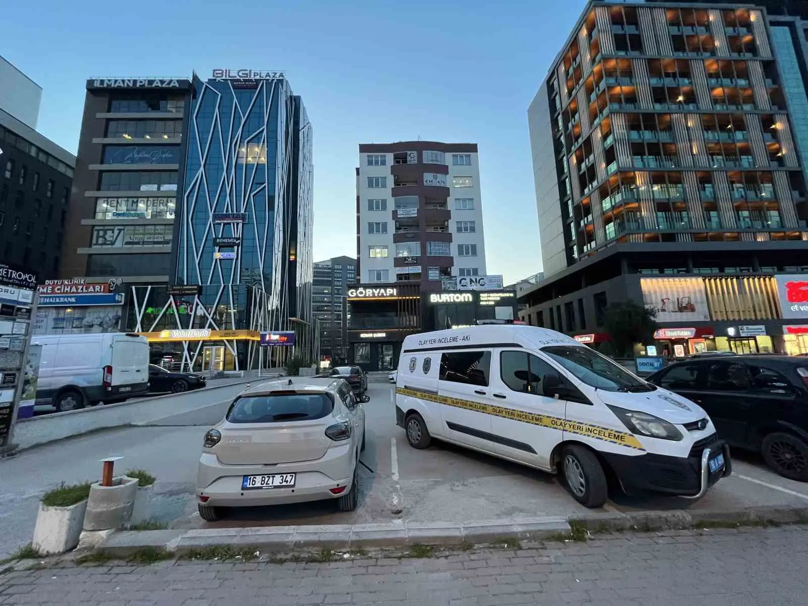 Bursa’da bir güzellik merkezinde eski sevgilisini tabancayla vurarak öldüren şahıs,