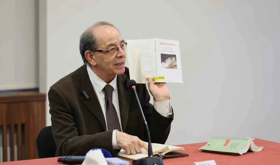 Bursa Büyükşehir Belediyesi’nin ‘Kültür Fabrikası’ etkinlikleri kapsamında düzenlediği felsefe söyleşisinde,