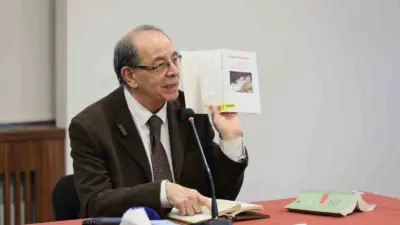 Bursa Büyükşehir Belediyesi’nin ‘Kültür Fabrikası’ etkinlikleri kapsamında düzenlediği felsefe söyleşisinde,