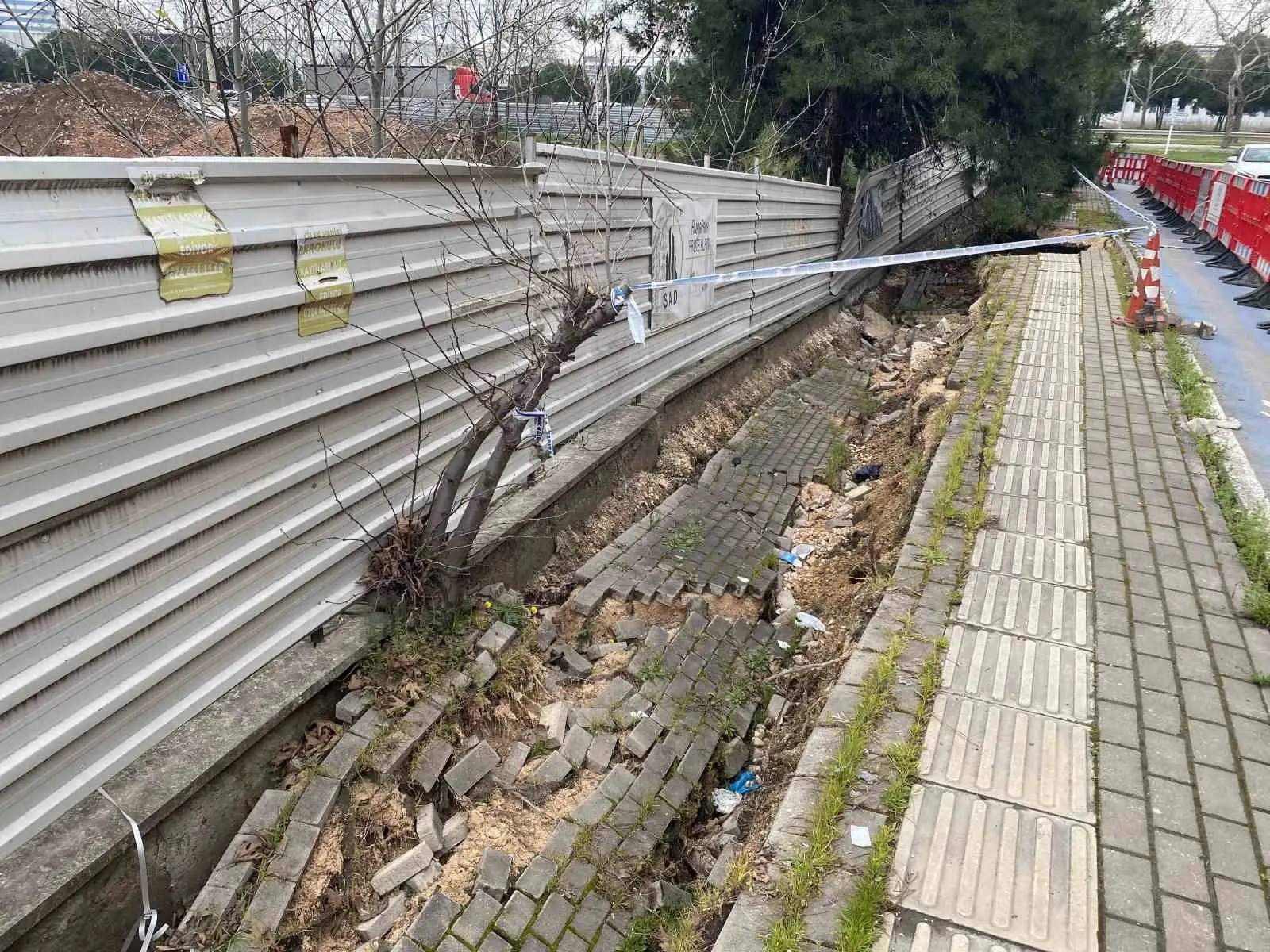 Bursa’nın Nilüfer ilçesine bağlı Ataevler Mahallesi’nde kentsel dönüşüm çalışması esnasında