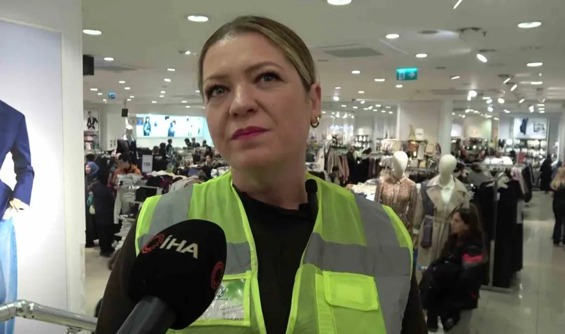 Bursa’da faaliyet gösteren bir dernek ihtiyaç sahibi çocukların yüzünü güldürmek