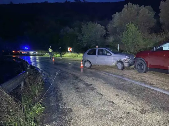 Bursa’da yağış nedeniyle kayganlaşan yolda iki otomobilin çarpıştığı kazada 1