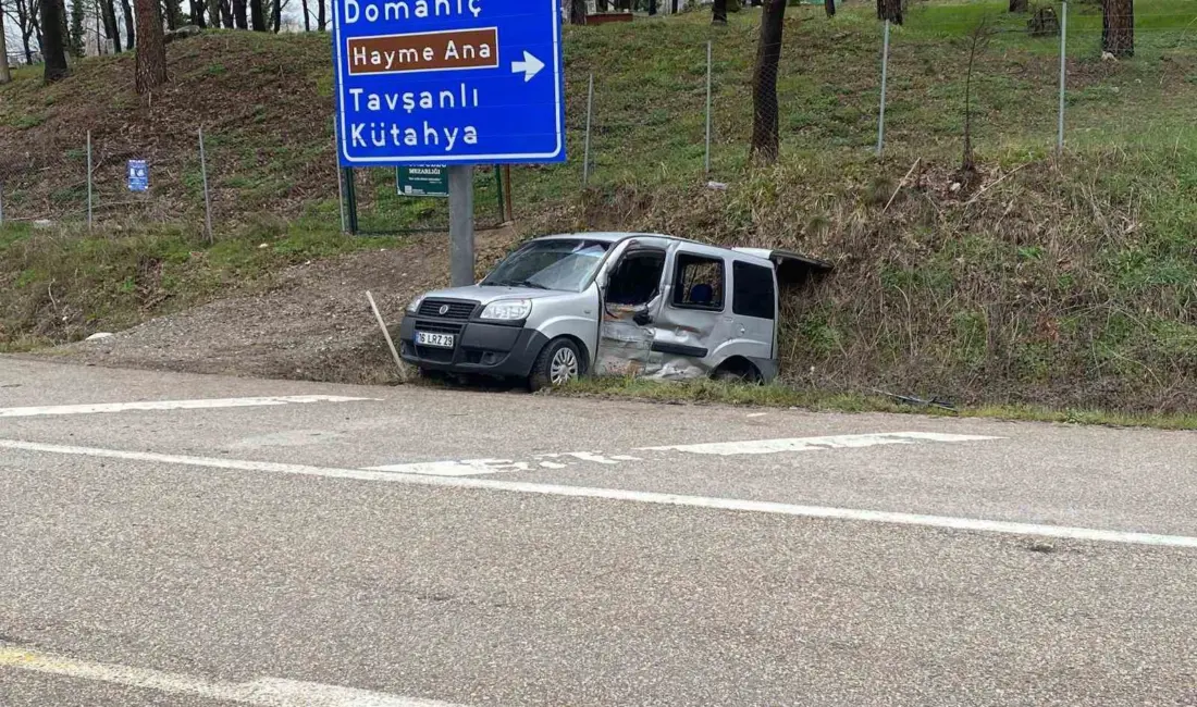 Bursa’nın İnegöl ilçesinde kamyonet ile hafif ticari aracın çarpışması sonucu