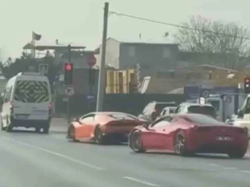 Bursa’da trafik kurallarını hiçe sayarak tehlikeli şekilde araç kullanan Lamborghini