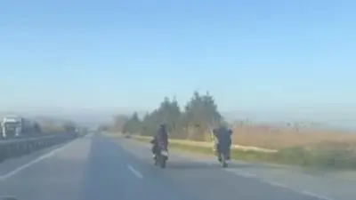 Bursa’nın Mustafakemalpaşa ilçesinde ana yol üzerinde seyir halinde olan iki