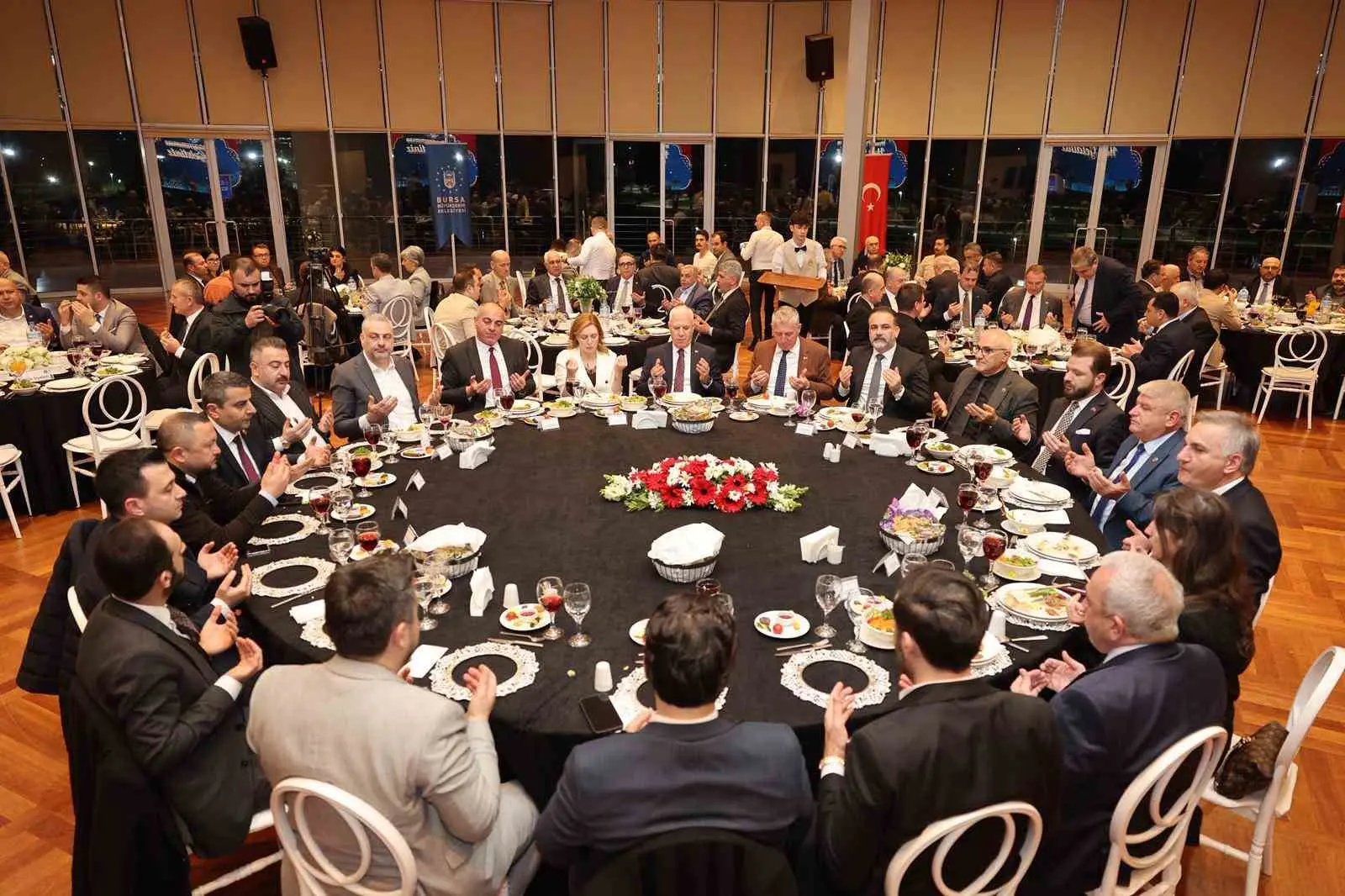 Bursa Büyükşehir Belediye Meclisi, su faturalarındaki artış sebebiyle hayli gergin