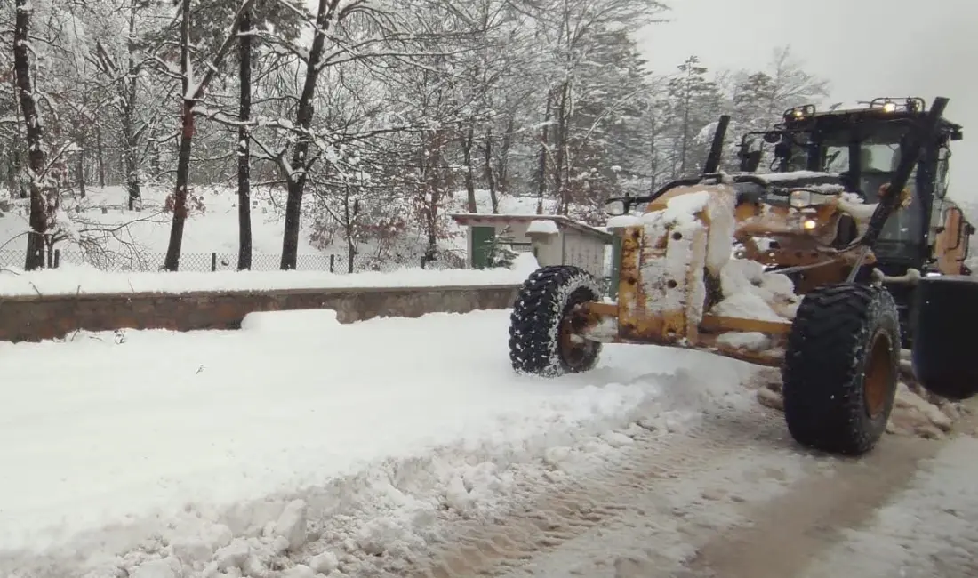 Bursa’nın yüksek kesimlerinde ve kırsal bölgelerinde etkili olan kar yağışı