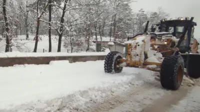 Bursa’nın yüksek kesimlerinde ve kırsal bölgelerinde etkili olan kar yağışı