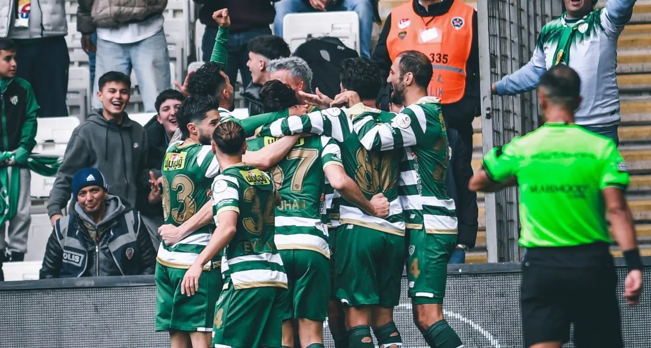 Bursaspor bu sezon Türkiye profesyonel futbol liglerinde 70 gole ulaşarak