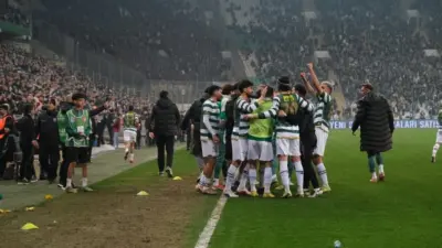 Bursaspor-Gebze maçının faturası kesildi; PFDK kararlarıyla yeşil-beyazlı kulübe toplamda yüz