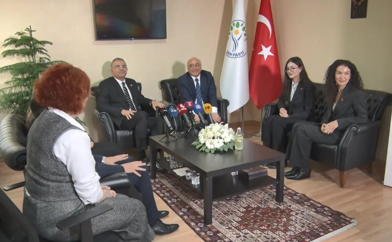 CHP ve DEM Parti Ramazan Bayramı’nın ikinci gününde bir araya