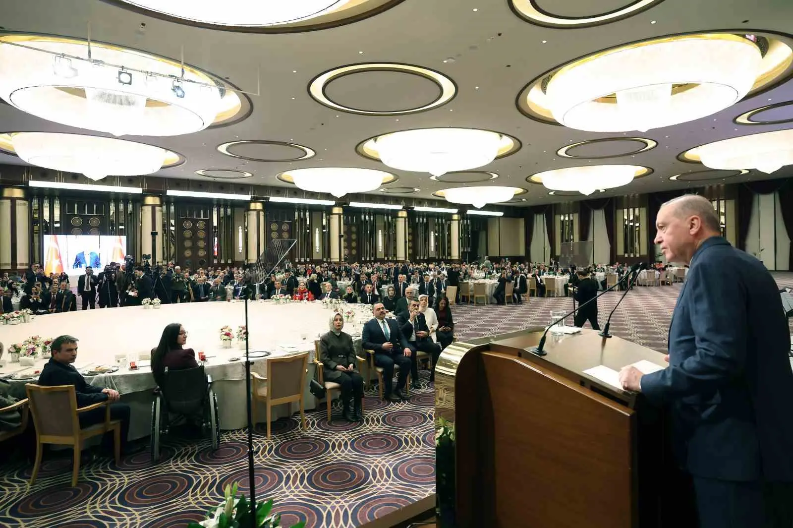 Cumhurbaşkanı Recep Tayyip Erdoğan, “Öğretmene kalkan el bu milletin istiklaline