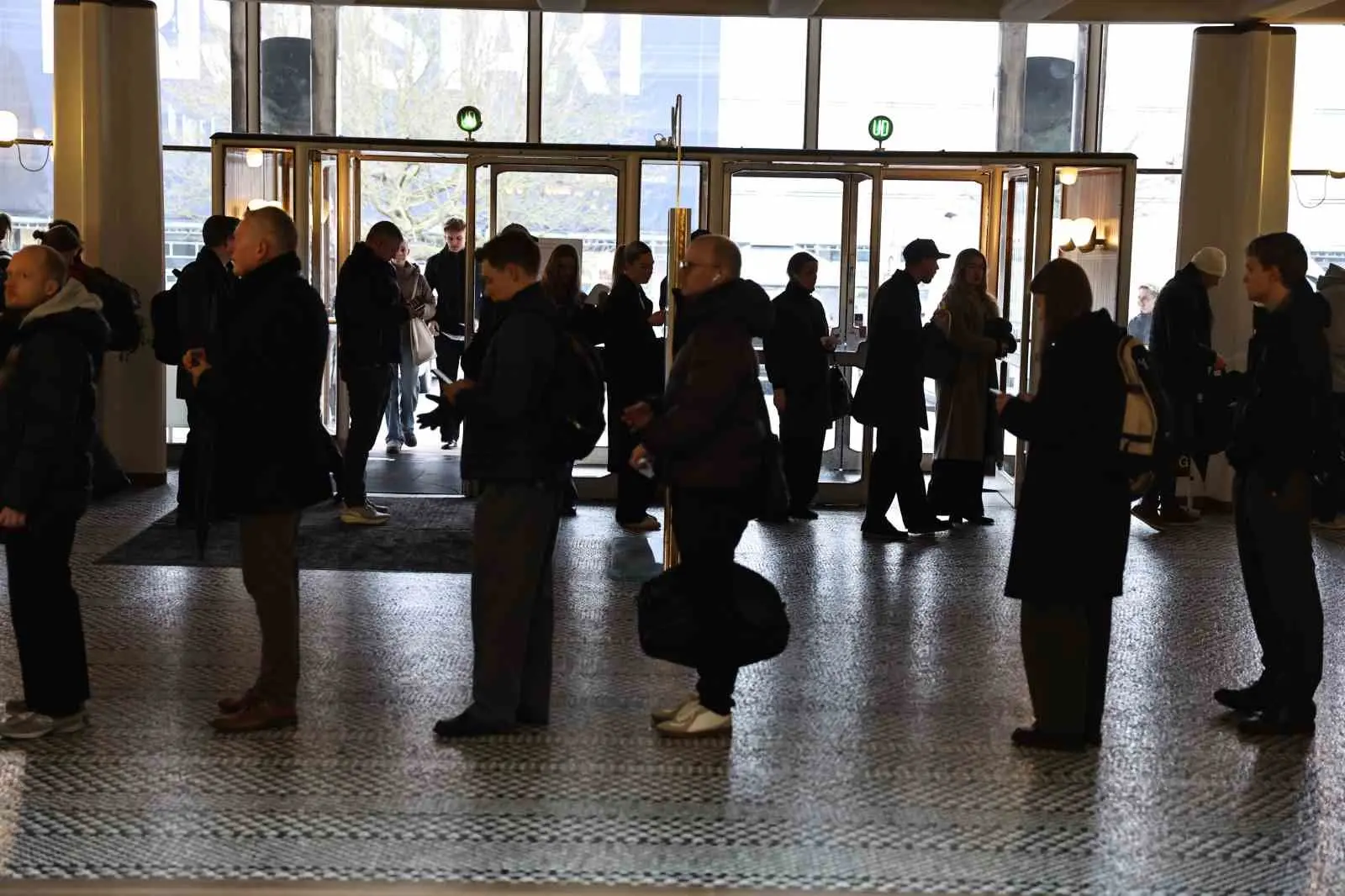 Danimarka’da 179 sandalyeli parlamento (Folketing) üyelerini belirlemek üzere sandık merkezlerinde