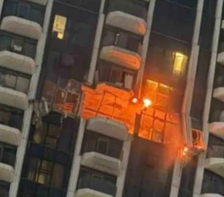 Birleşik Arap Emirlikleri’nin (BAE) Dubai kentindeki sivil bir binaya İHA