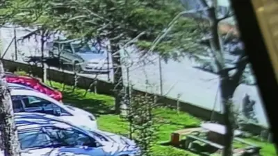 Bursa’nın İnegöl ilçesinde meydana gelen kazada el freni unutulan park