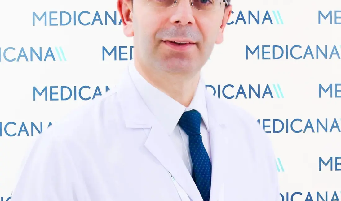 Gastroenteroloji Uzmanı Doç. Dr. Murat Keskin, kolon kanserinde erken evrede