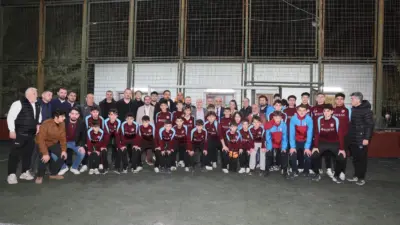 Bursa Büyükşehir Belediye Başkanı Mustafa Bozbey, İnegöl Karadeniz Güvenspor’u ziyaretinde,