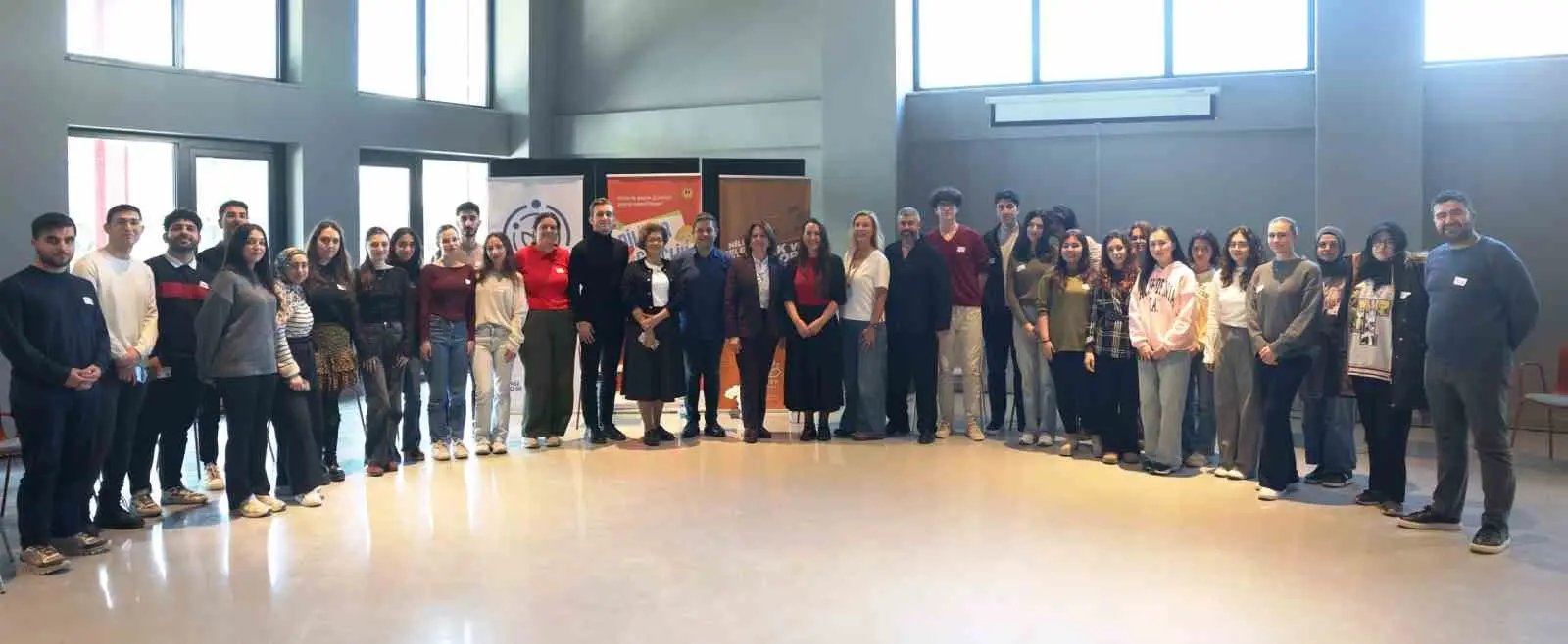 Nilüfer’de gençlerin fikirlerini özgürce dile getirebildiği ve kent yaşamına aktif