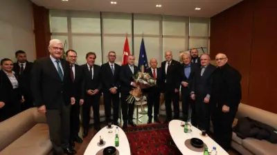 Gençlik ve Spor Bakanı Osman Aşkın Bak, Kosova-Türkiye arasında yarın