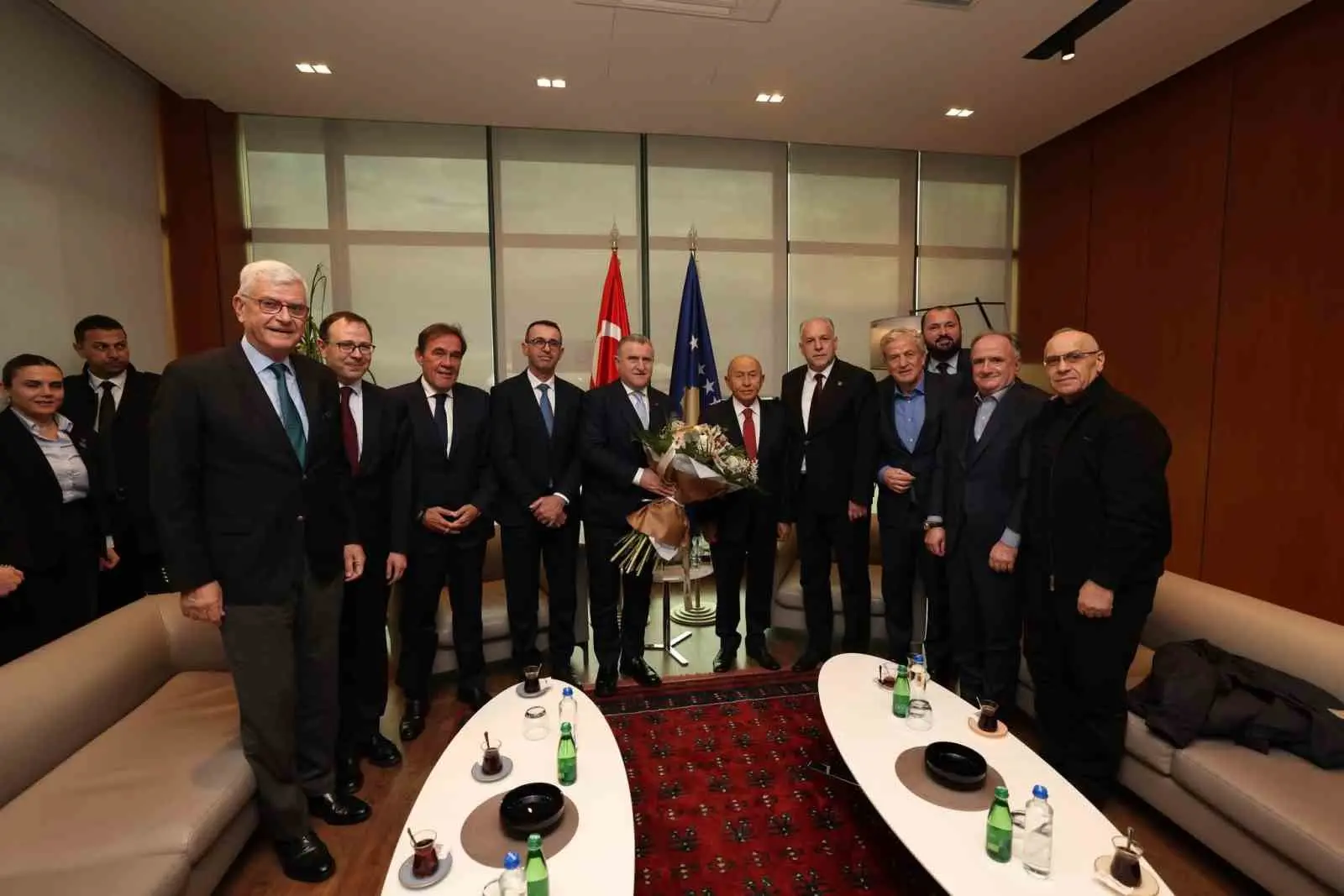 Gençlik ve Spor Bakanı Osman Aşkın Bak, Kosova-Türkiye arasında yarın