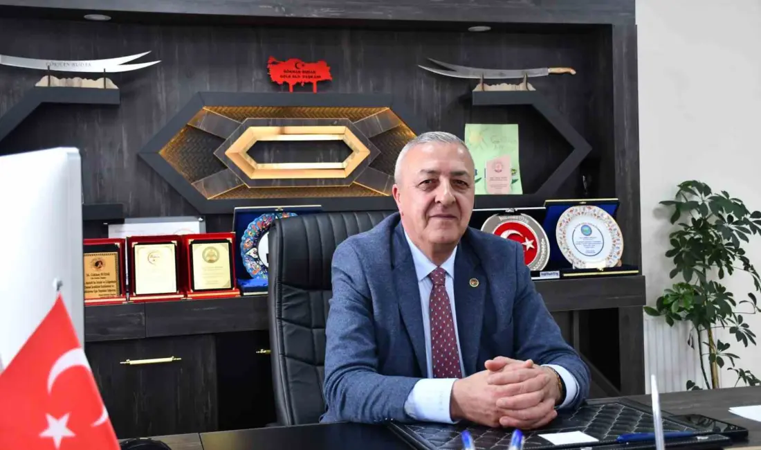 CHP’den ayrılarak AK Parti’ye geçen Göle Belediye Başkanı Gökhan Budak,