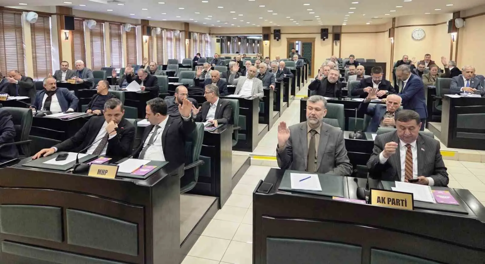 Samsun Büyükşehir Belediyesi (SBB) Genel Sekreter Yardımcısı İbrahim Eken, uzlaşma