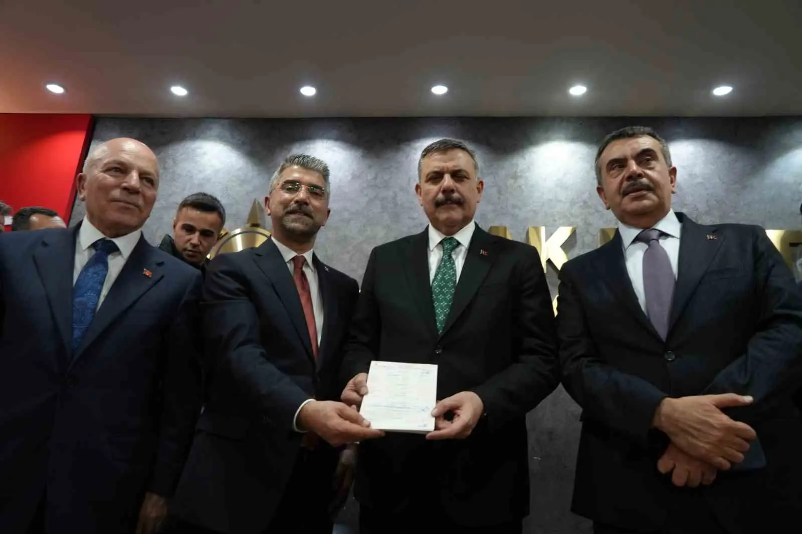 İçişleri Bakanı Mustafa Çiftçi, Erzurum temasları çerçevesinde AK Parti İl