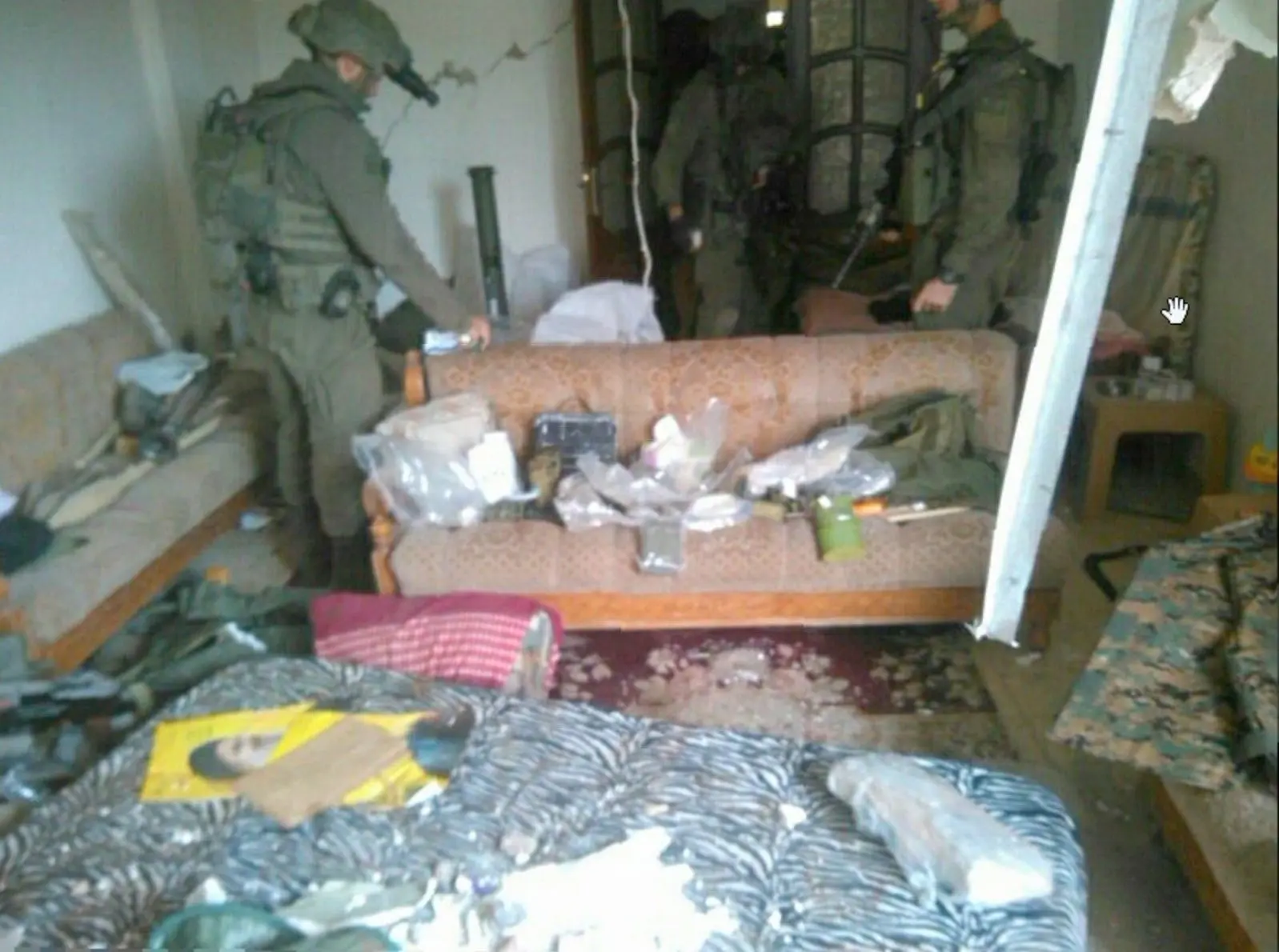 İsrail Savunma Kuvvetleri (IDF) tarafından yapılan açıklamada, “IDF birlikleri, 2