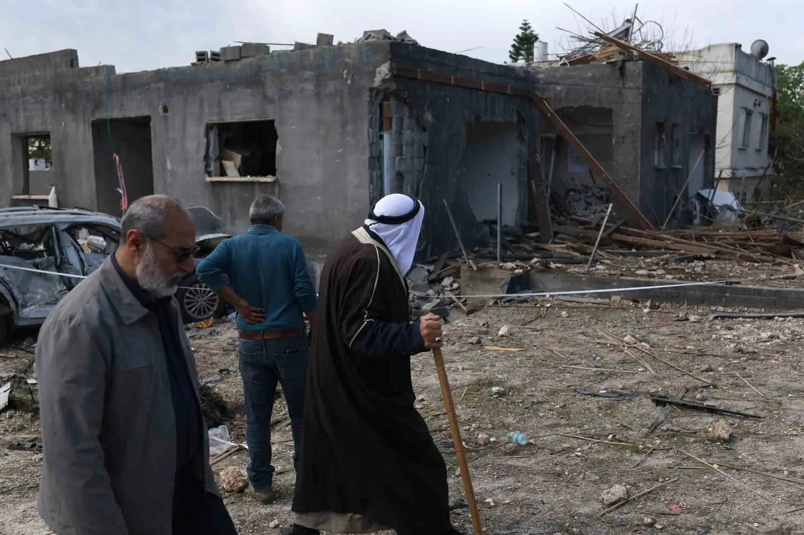 İran’ın İsrail’e son 24 saatte düzenlediği misilleme saldırılarda 213 kişi