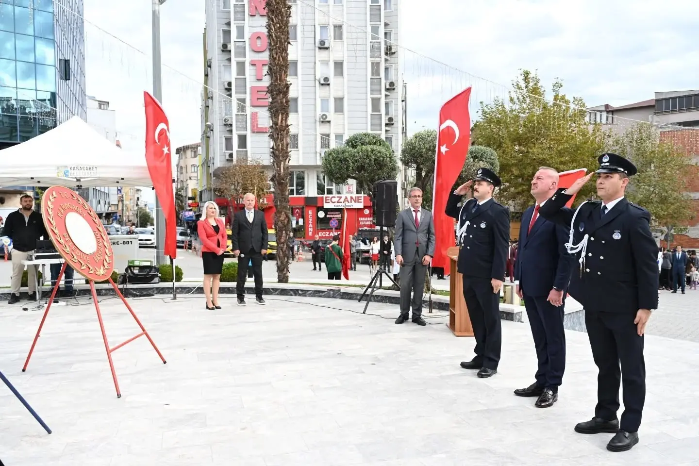 Karacabey Belediye Başkanı Fatih Karabatı, Çanakkale’de verilen mücadelenin bir milletin