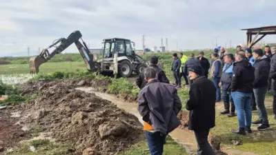 Karacabey’de günlerdir etkili olan yoğun yağışın ardından oluşan su baskını